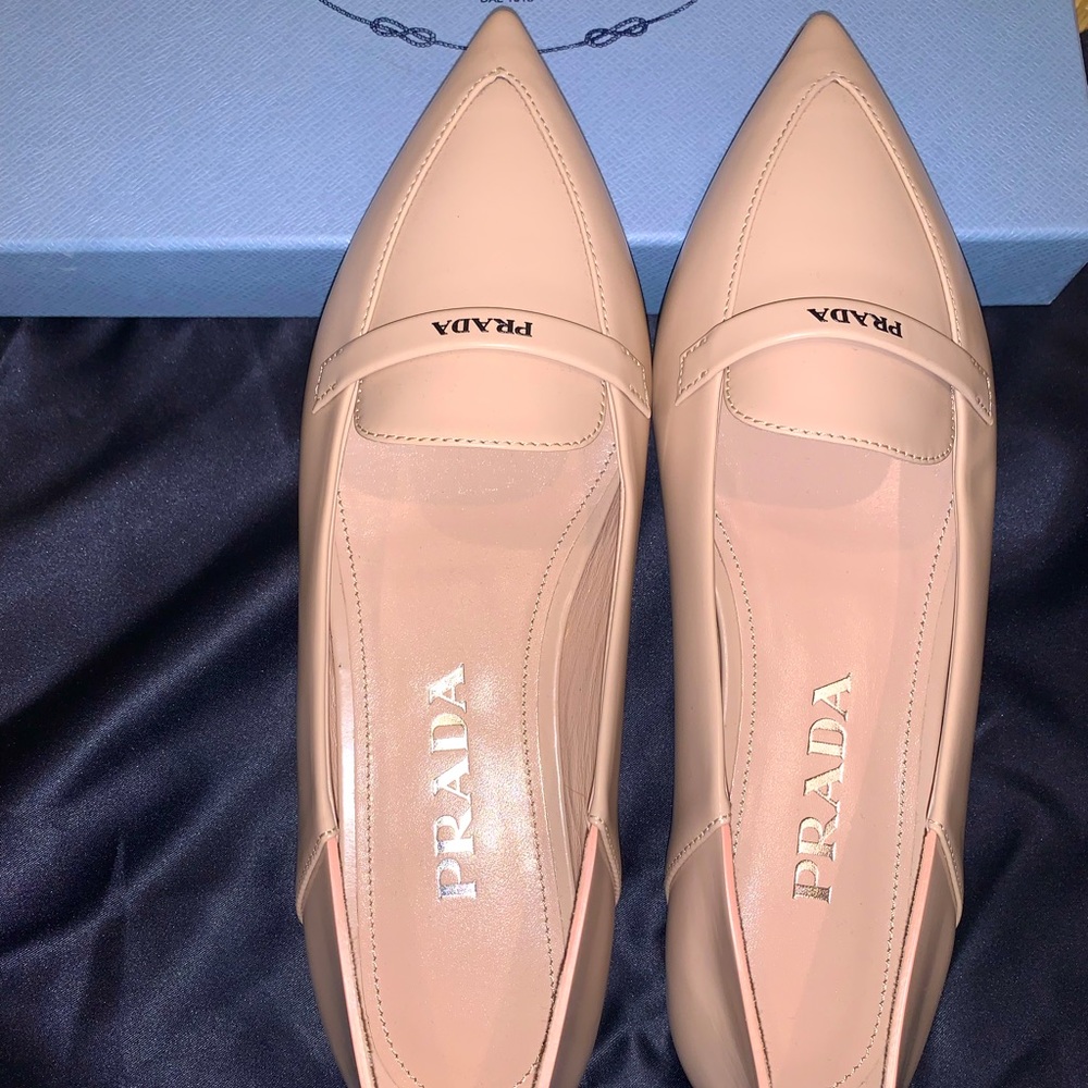 NWT AUTHENTIC Prada flats nude cipria spazzolato 37.
